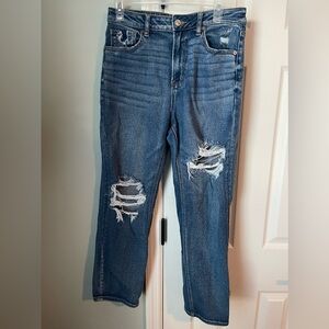 Woman’s American Eagle Jeans
Size 8